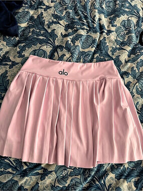ALO Yoga | Skirts | Alo Yoga Pinstripe Daylight Mini Skirt Xs Pink